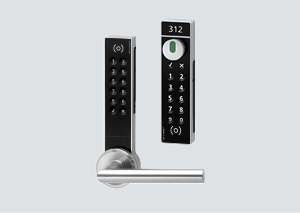 2 Produktbilder. Links Safe-O-Tronic DS mit PIN-Pad. Rechts Safe-O-Tronic LS mit Drehknopf und PIN-Pad 