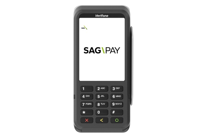 Kartenlesegerät mit der Aufschrift SAG PAY auf dem Bildschirm